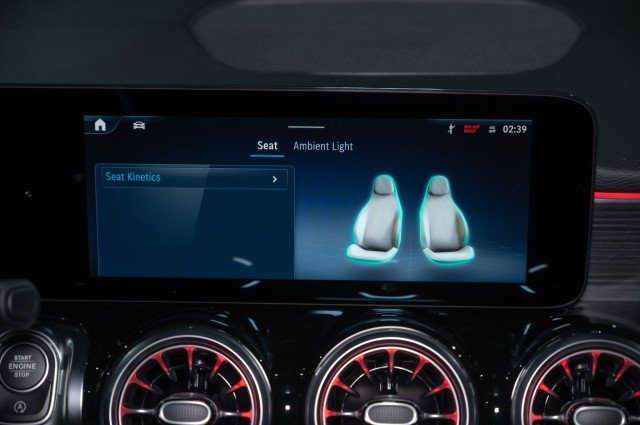 Certified 2026 Mercedes-Benz GLB 250 image 16