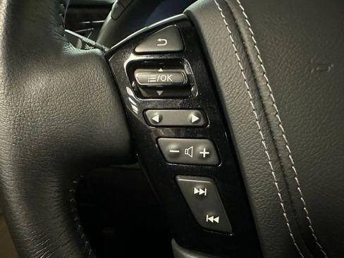 Used 2023 Nissan Armada Platinum w/ Captain's Chairs Package image 33