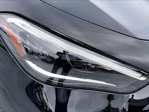 Certified 2025 Mercedes-Benz CLE 300 4MATIC Cabriolet image 28