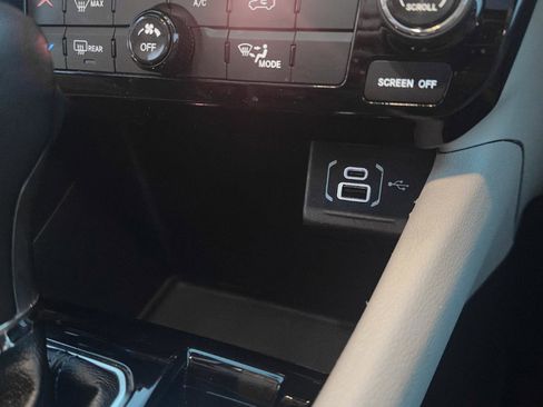 Used 2022 Jeep Compass Latitude w/ Sun and Sound Group image 26