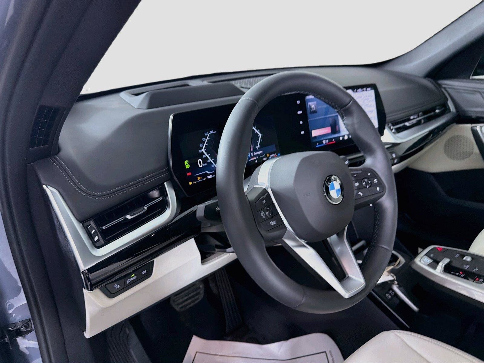 New 2026 BMW X1 xDrive28i w/ Technology Package AWD/4WD image 9