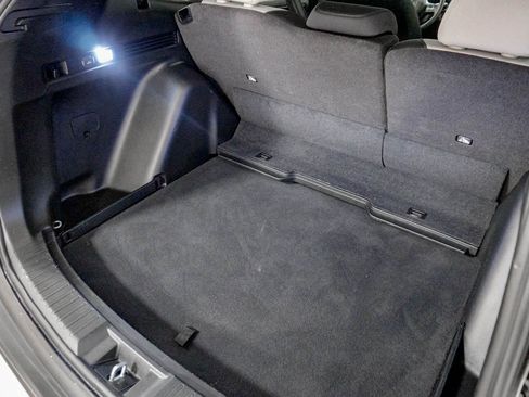 Used 2023 Honda CR-V EX image 9