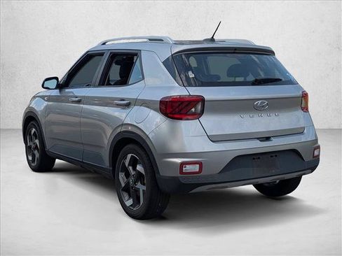 Certified 2023 Hyundai Venue SEL FWD image 8