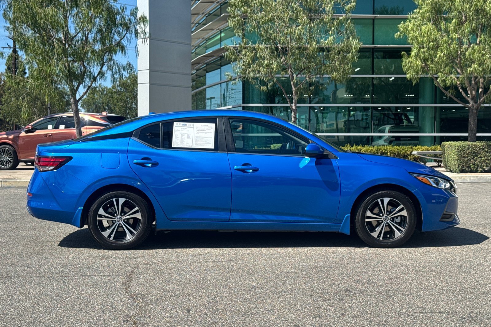 Used 2022 Nissan Sentra SV w/ All-Weather Package FWD image 3