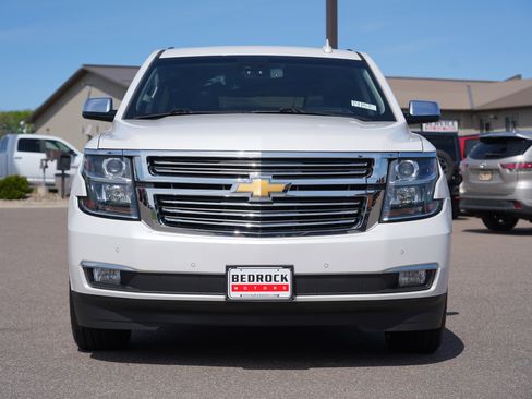 Used 2020 Chevrolet Suburban Premier AWD/4WD image 8