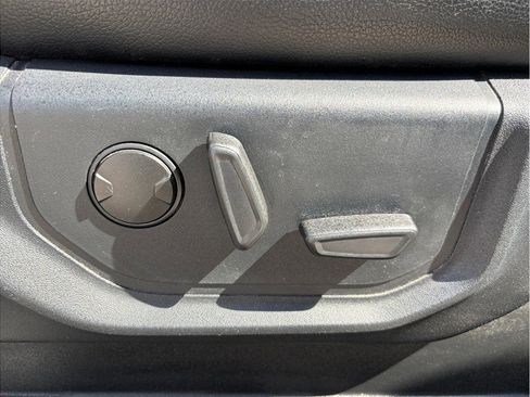 Used 2020 Ford F350 Lariat w/ Lariat Ultimate Package image 48