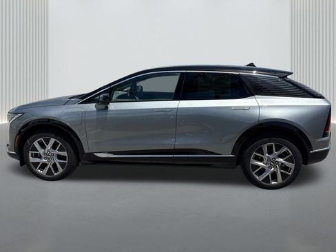 New 2026 Cadillac Lyriq V image 8