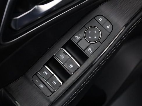 Used 2023 Nissan Rogue Platinum w/ Platinum Premium Package image 12