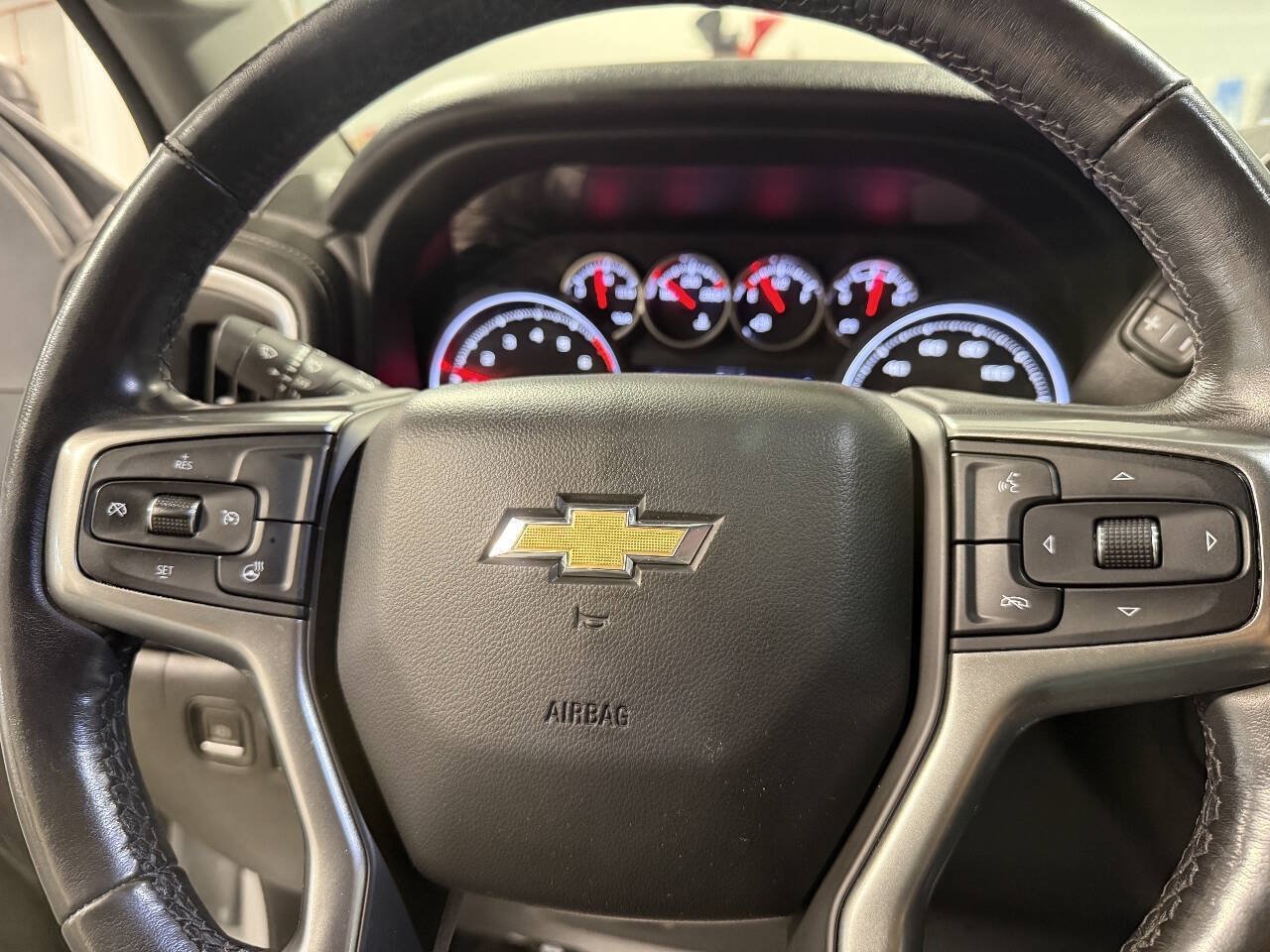 Used 2020 Chevrolet Silverado 2500 LT w/ Convenience Package AWD/4WD image 12