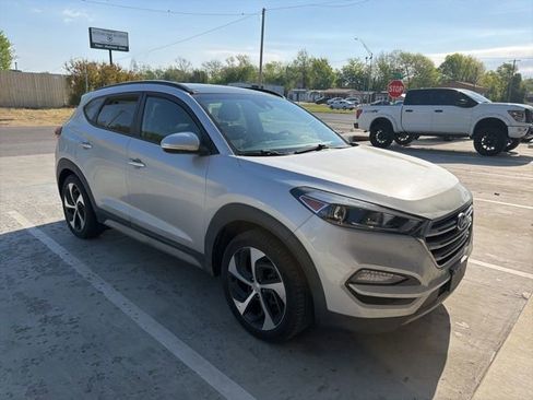 Used 2017 Hyundai Tucson Limited w/ Limited Ultimate Package 03 image 1