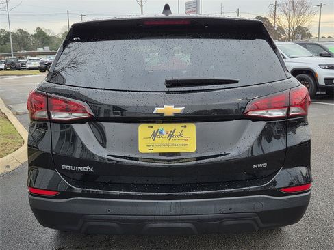 Used 2023 Chevrolet Equinox LS image 5