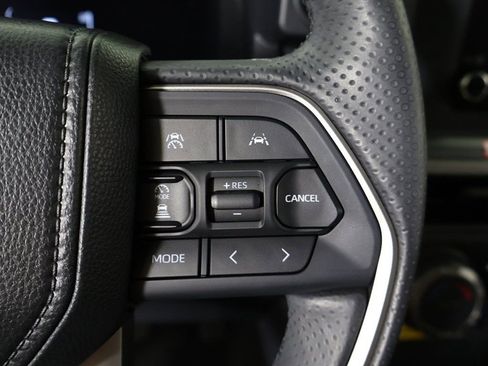 Used 2025 Toyota 4Runner TRD Off-Road image 40