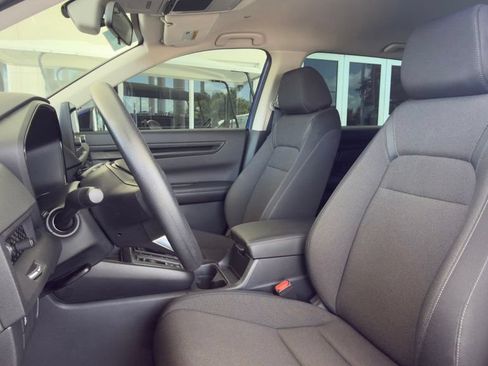 Used 2023 Honda CR-V LX image 4