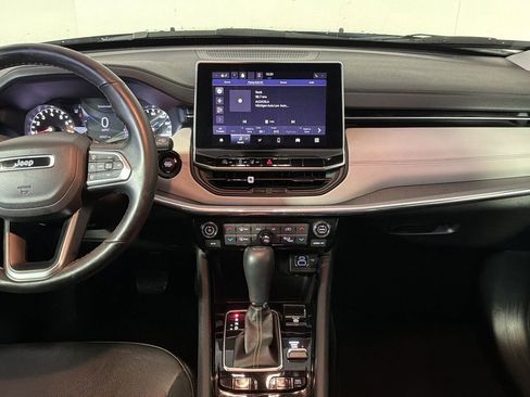 Used 2022 Jeep Compass Limited image 29