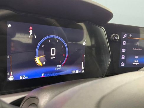 Certified 2025 Chevrolet Trax LT w/ Driver Confidence Package FWD image 21