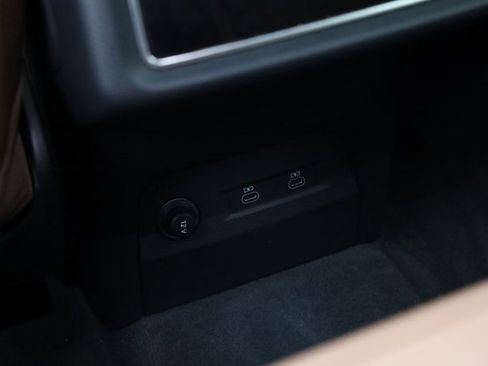 Used 2022 Audi e-tron Premium image 26