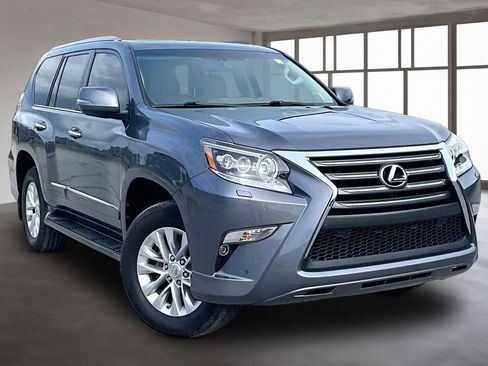 Used 2019 Lexus GX 460 Premium w/ Premium Package image 3