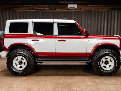 Used 2025 Ford Bronco Heritage Edition image 11