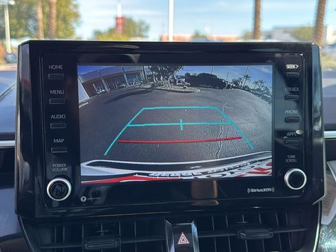 Used 2022 Toyota Corolla LE image 18