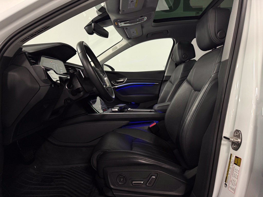Used 2024 Audi Q8 e-tron Prestige w/ Prestige Package AWD/4WD image 9