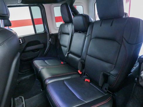 Used 2021 Jeep Wrangler Unlimited Rubicon image 13