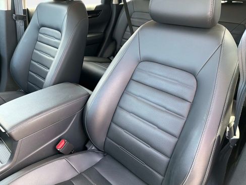 Used 2025 Honda CR-V EX-L image 17