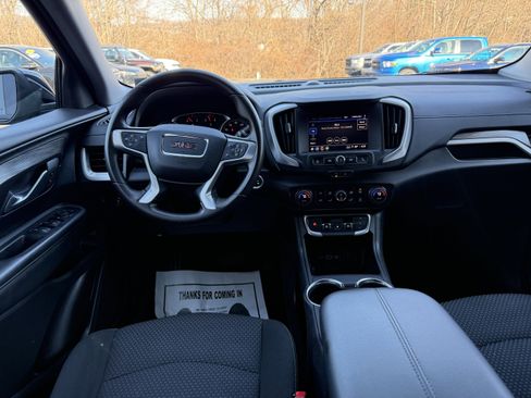 Used 2024 GMC Terrain SLE w/ Driver Convenience Package image 12