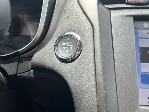 Used 2019 Ford Fusion SE w/ Equipment Group 151A FWD image 22