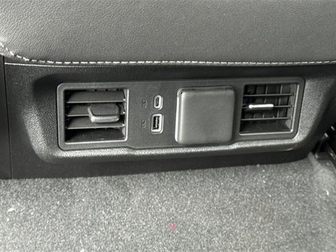 New 2026 GMC Sierra 1500 SLE w/ Preferred Package image 14