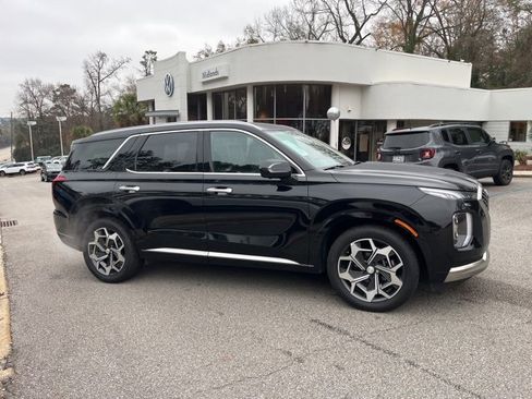 Used 2022 Hyundai Palisade Calligraphy image 2