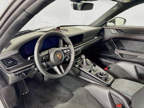 Certified 2026 Porsche 911 GT3 RWD image 5