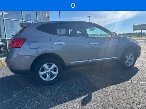 Used 2013 Nissan Rogue S w/ Special Edition Pkg AWD/4WD image 10