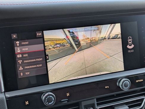 New 2026 Porsche Macan image 19