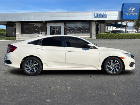 Used 2018 Honda Civic EX image 8