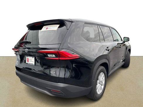 Certified 2024 Toyota Grand Highlander AWD image 4