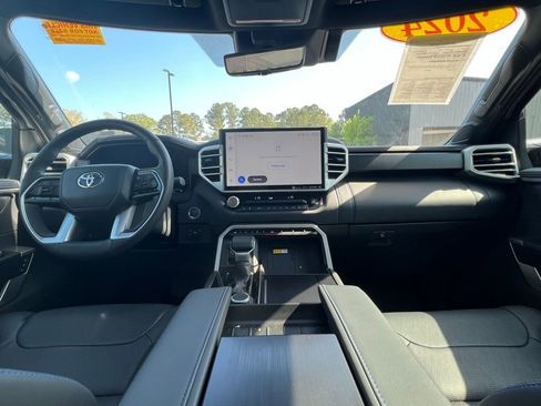 Used 2024 Toyota Tundra Platinum image 10