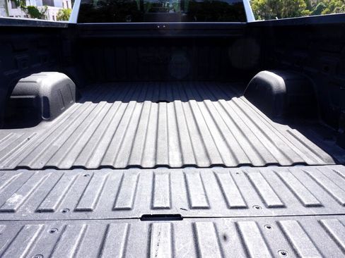 Used 2019 GMC Sierra 1500 SLT image 9