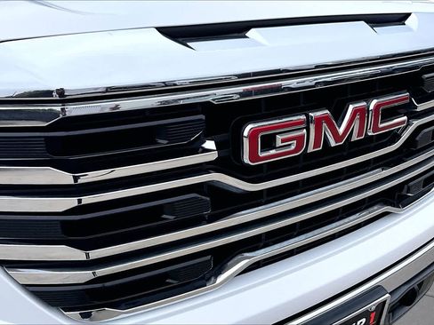 Used 2023 GMC Sierra 1500 AT4X w/ AT4X AEV Edition AWD/4WD image 30