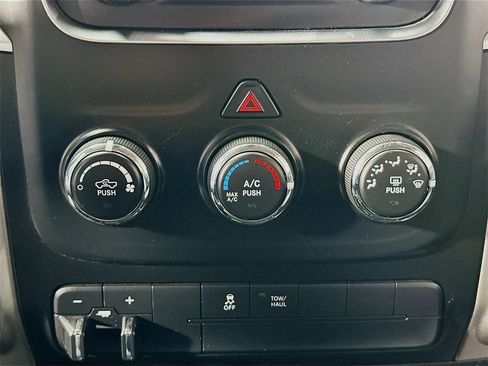 Used 2016 RAM 1500 Outdoorsman image 15