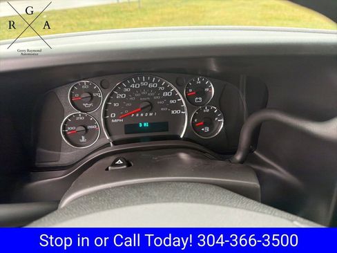 New 2025 Chevrolet Express 3500 w/ Driver Convenience Package RWD image 17
