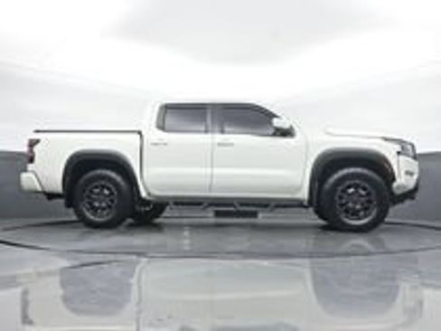 Used 2022 Nissan Frontier PRO-4X w/ Pro-4X Premium Package AWD/4WD image 26