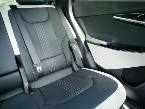 Certified 2024 Kia EV6 GT-Line AWD/4WD image 14