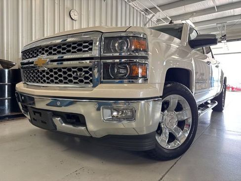 Used 2015 Chevrolet Silverado 1500 LTZ w/ LTZ Plus Package AWD/4WD image 33