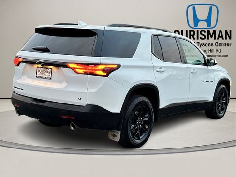 Used 2022 Chevrolet Traverse LT w/ Midnight/Sport Edition image 4