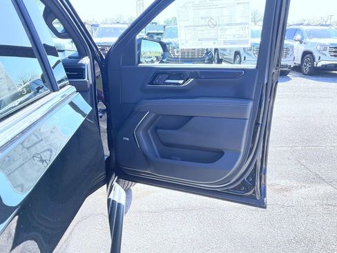 New 2026 GMC Yukon Elevation w/ Elevation Premium Package AWD/4WD image 16