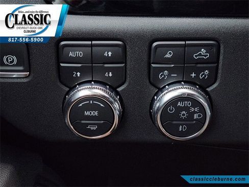 Used 2025 GMC Sierra 2500 SLT w/ SLT Convenience Package image 23