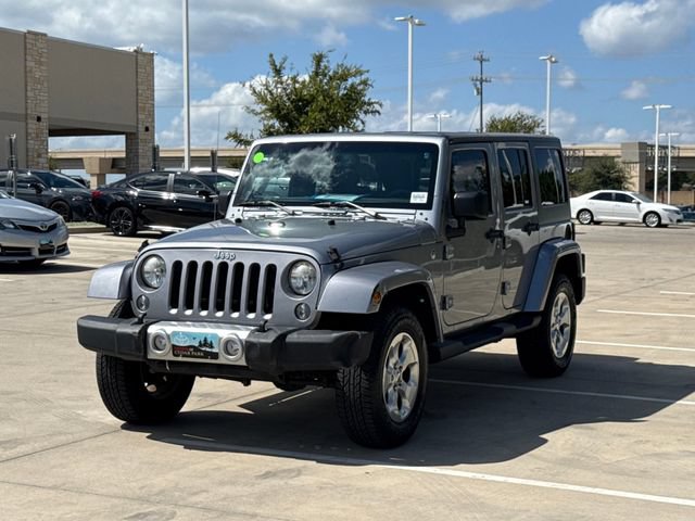 Used 2014 Jeep Wrangler Unlimited Sahara w/ Max Tow Package AWD/4WD image 8