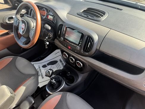 Used 2014 FIAT 500L Trekking w/ Popular Equipment Group FWD image 19