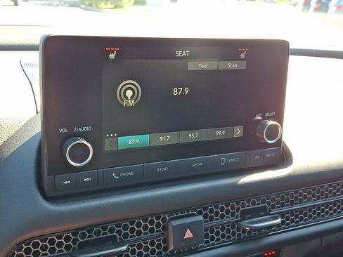 Certified 2025 Honda HR-V Sport image 16