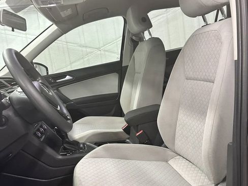 Used 2020 Volkswagen Tiguan S image 18